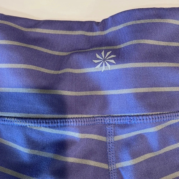 Athleta - M, light purple/gray stripe crop leggings - Picture 4 of 6